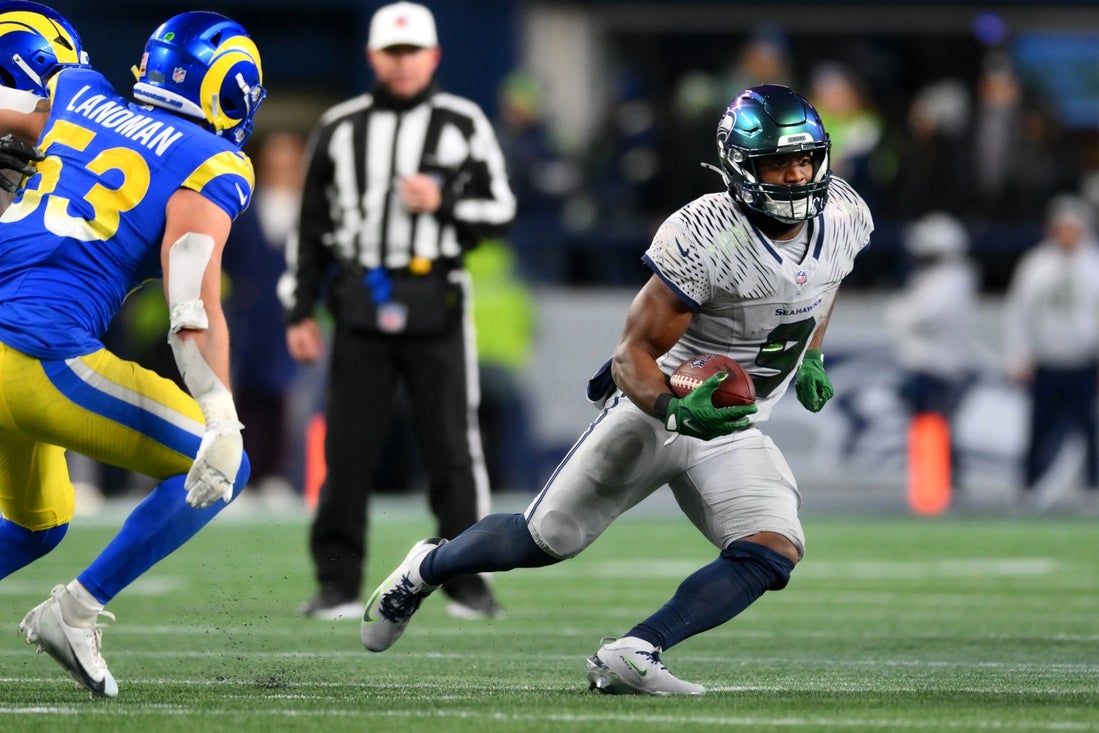 NFC West leads Super Bowl odds; 4 road teams favored in opening round